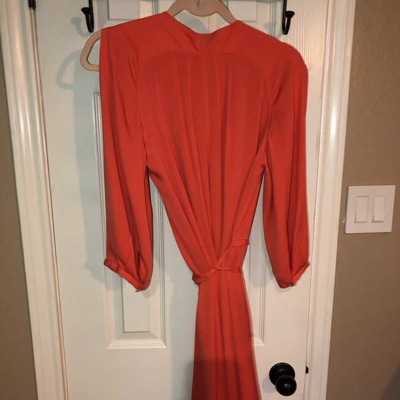 DVF Autumn wrap dress 6 could also fit size 8 TTS Hot Spice - Picture 5 of 8